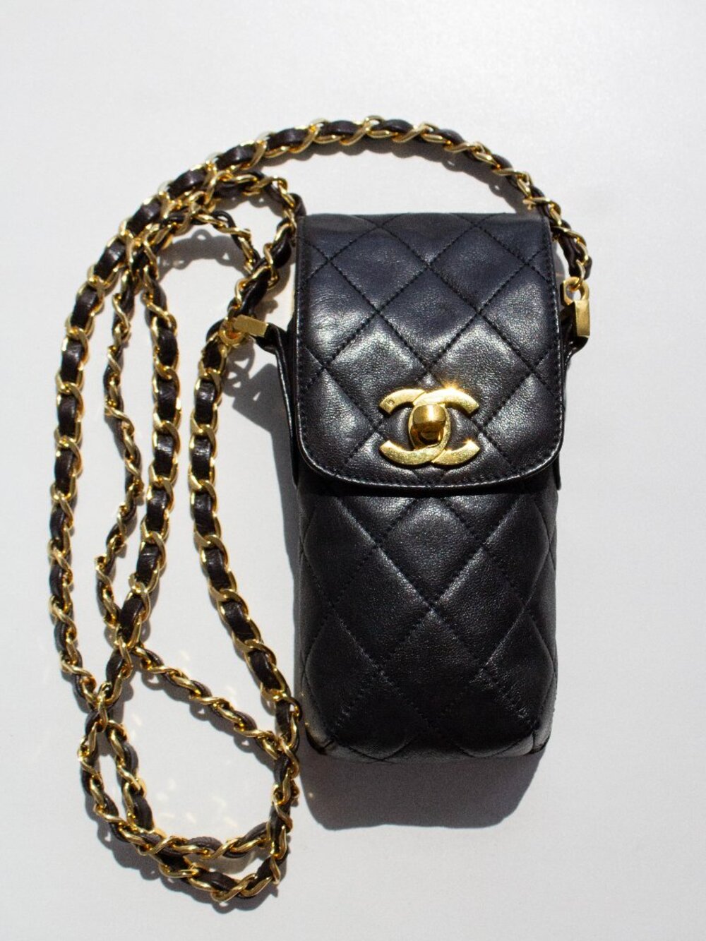 Chanel Vintage 1996 Black Lambskin Leather 24K Gold CC Turnlock 90s Phone Holder